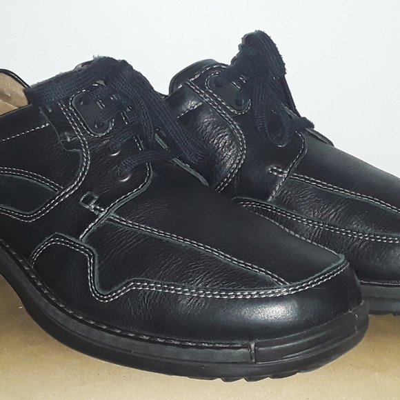 Men’s Ecco lace up shoes